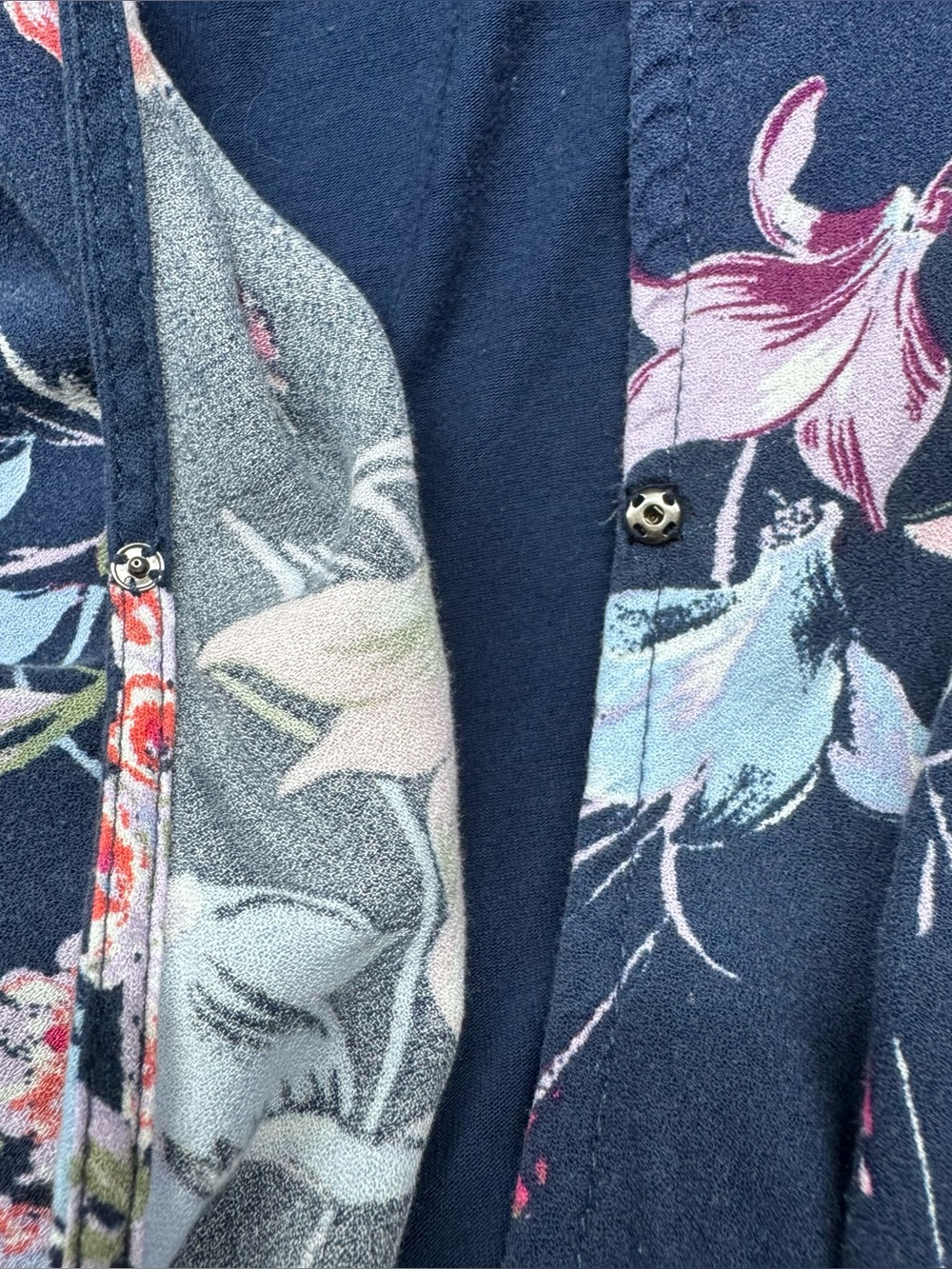 Women's Terra & Sky Navy Floral Print Long Sleeve Faux-Wrap Crossover Blouse - Picture 4 of 7